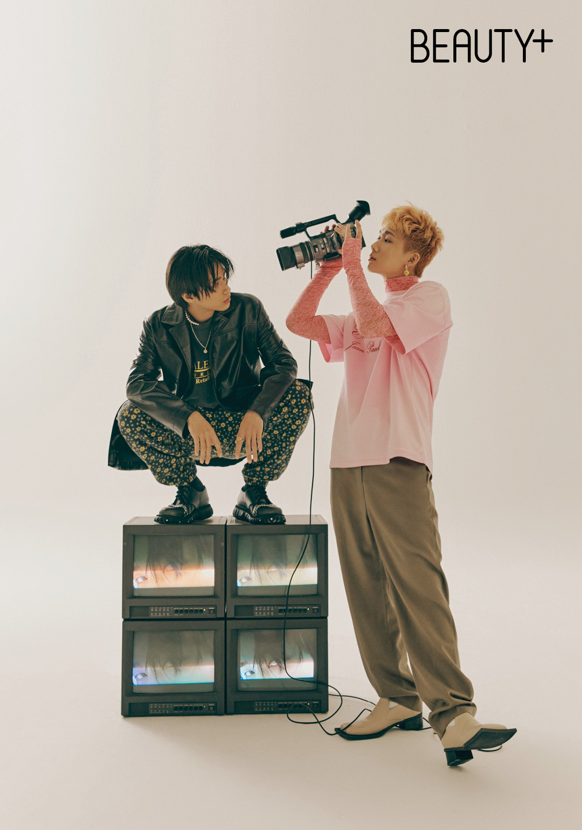 DKZ, 호랑이가 쫓아온다, 디케이지, 재찬, 싱글즈, Single Plus